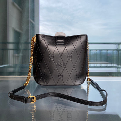 Women’s Embossed Leather Bucket Bag - Gold Chain Shoulder & Crossbody Bag