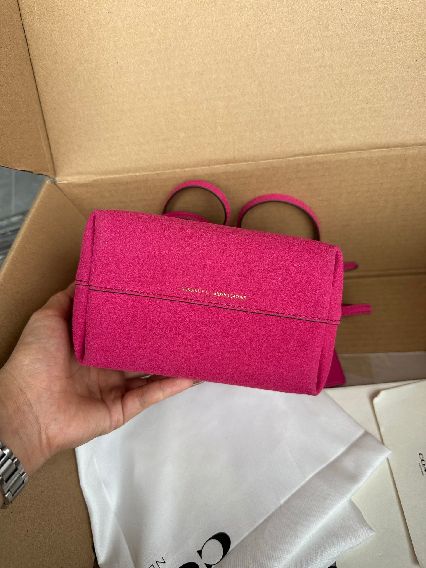 Casual Women's Drawstring Shoulder Purse - Compact Suede Mini Bucket Bag