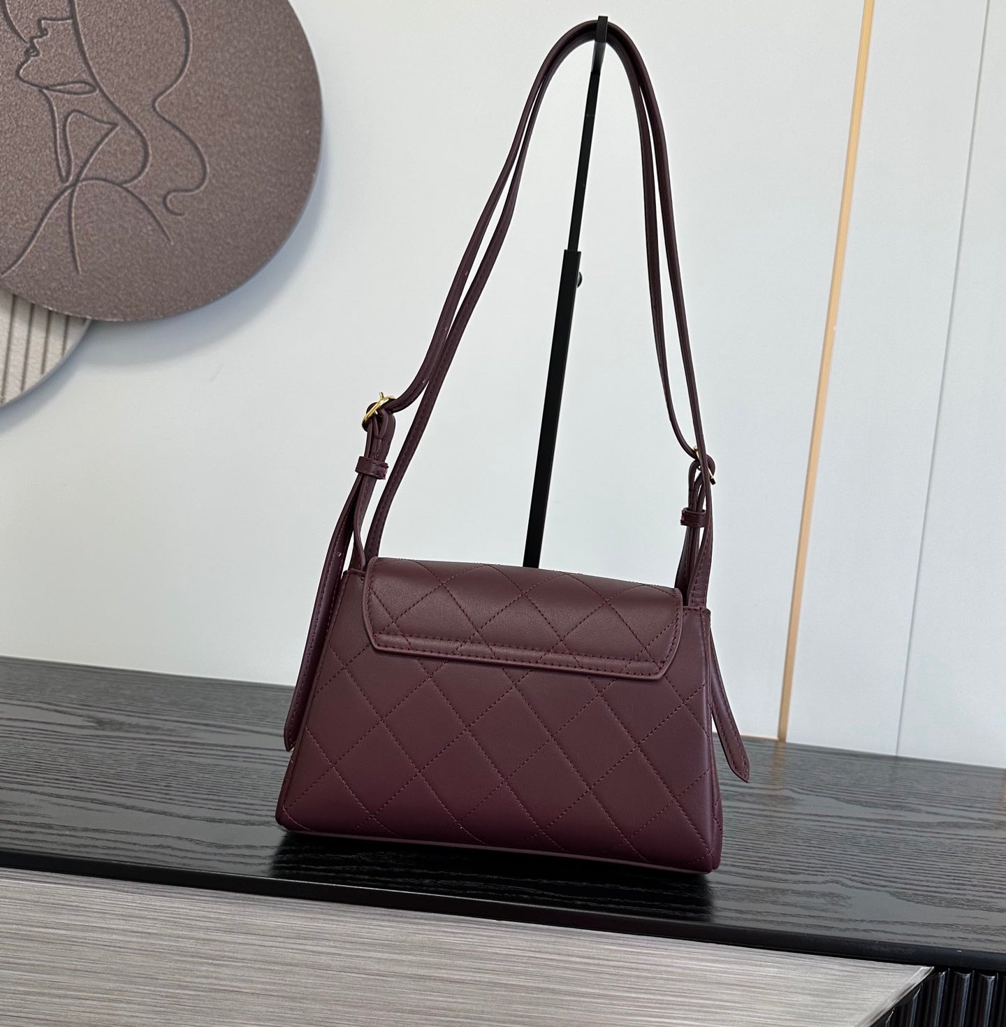Retro Leather Flap Handbag - Women’s Adjustable Shoulder Bag