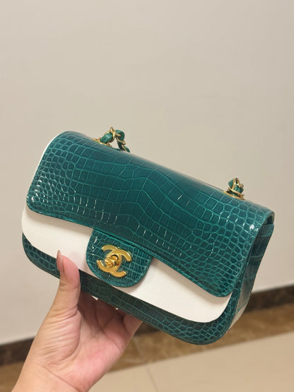 Vintage Alligator Texture Leather Handbag - Women’s Chain Shoulder Bag