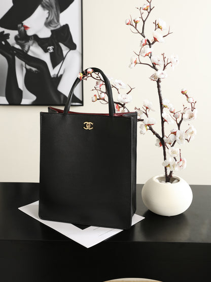 Women’s Vertical Leather Tote Bag - Gold Chain Handle Top-Handle Shoulder Purse