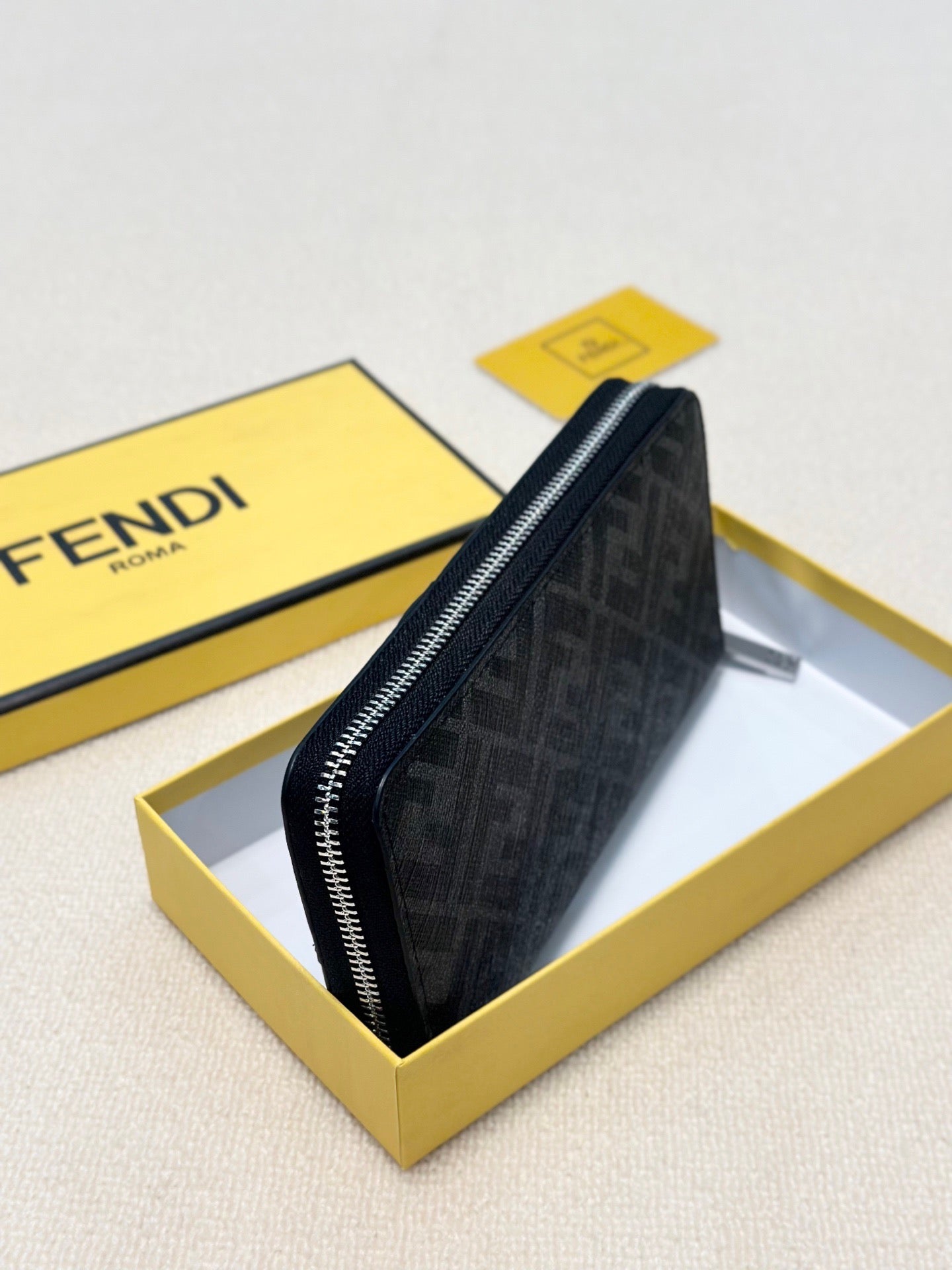 Men’s Leather Continental Zip Clutch Wallet - Long Card Holder & Travel Organizer