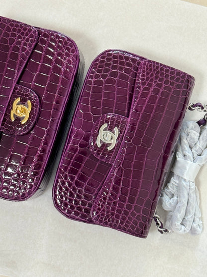 Vintage Alligator Texture Leather Handbag - Women’s Chain Shoulder Bag