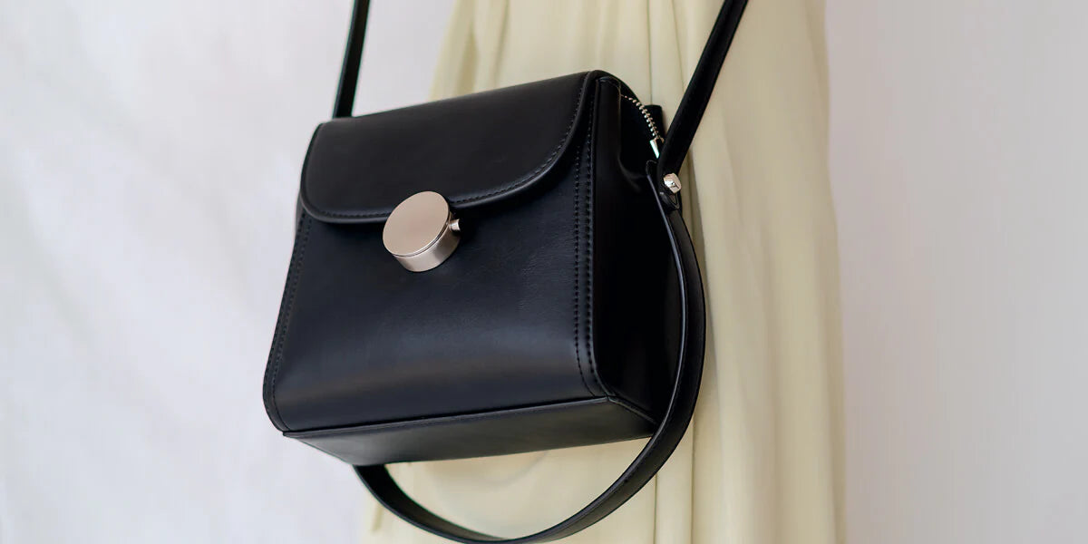 Effortless Crossbody Carry