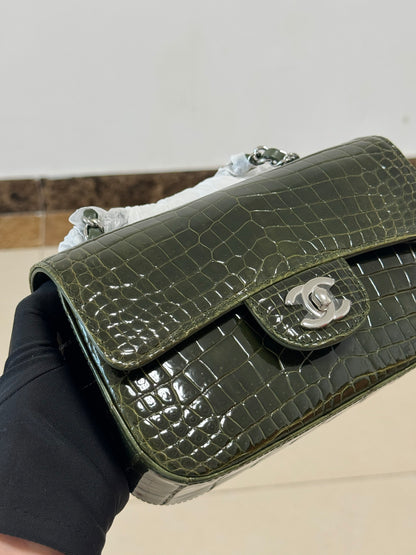 Vintage Alligator Texture Leather Handbag - Women’s Chain Shoulder Bag