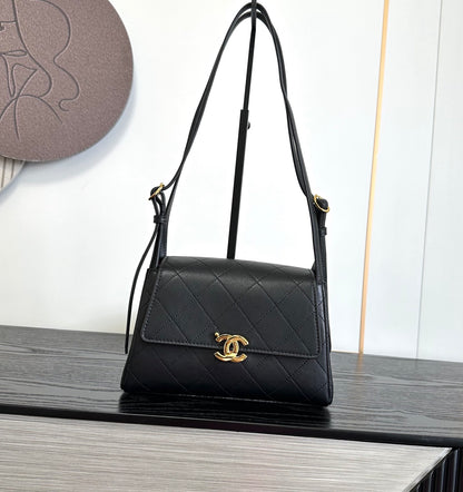 Retro Leather Flap Handbag - Women’s Adjustable Shoulder Bag