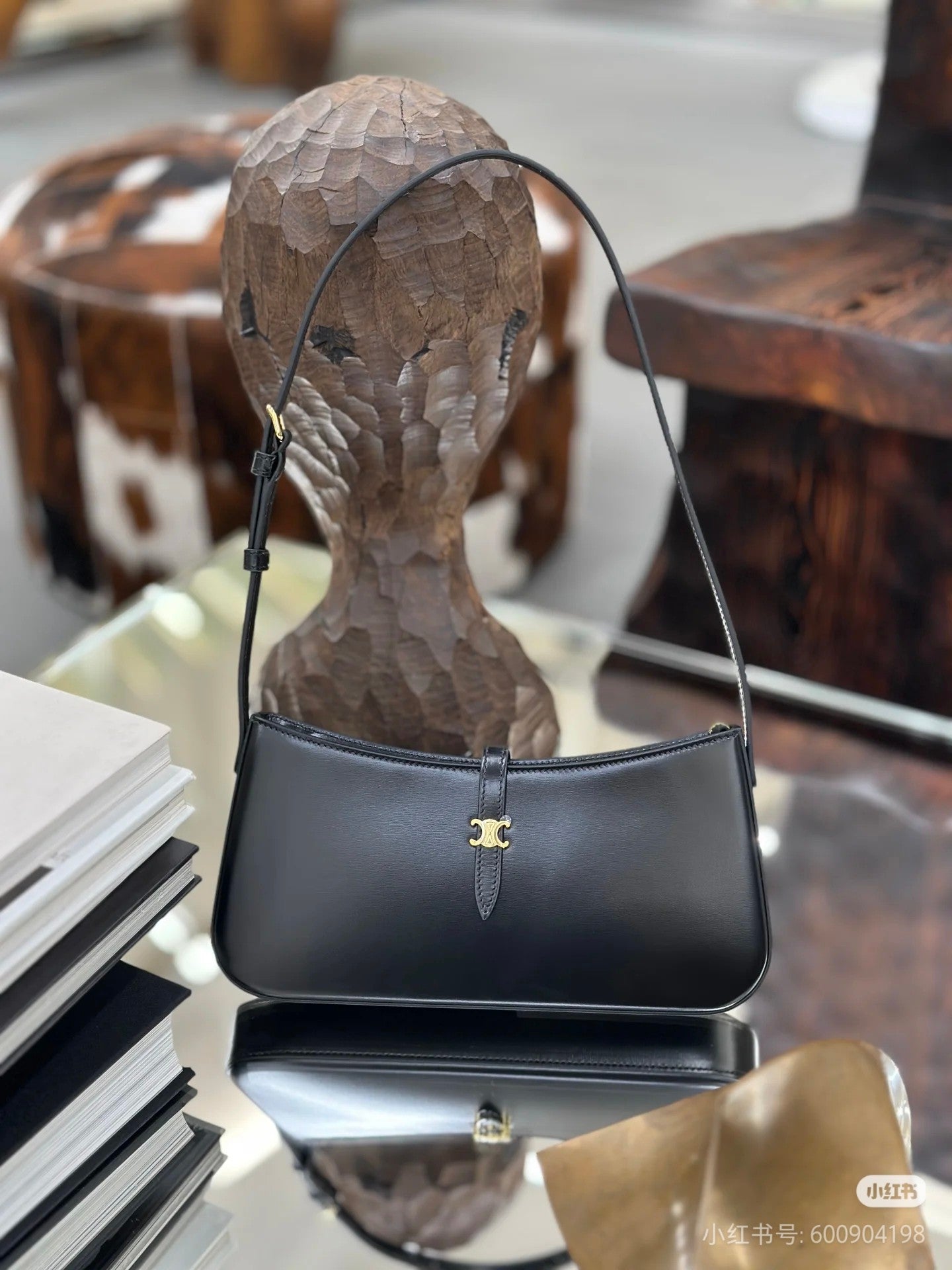 Women’s Retro Leather Baguette Bag - Slim Underarm Clutch & Shoulder Purse