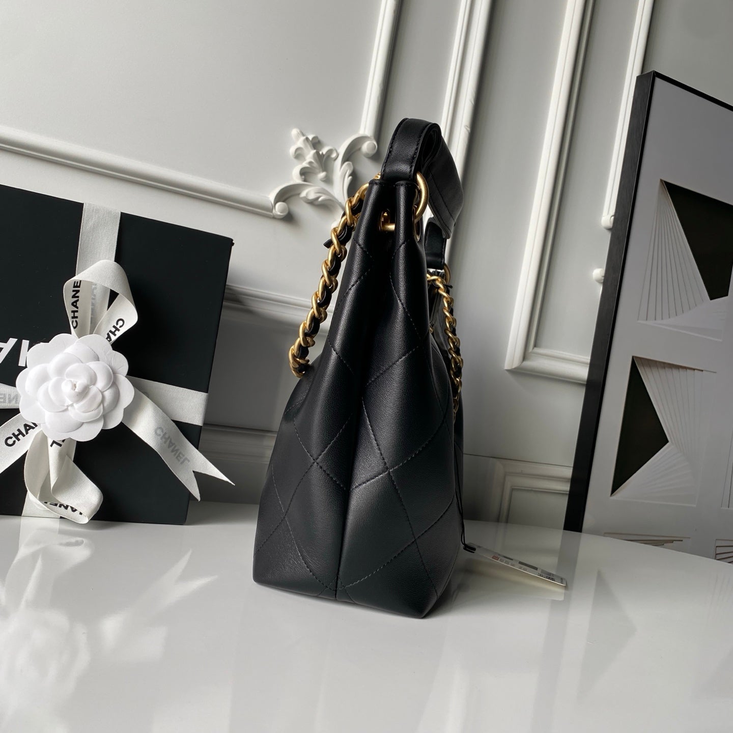 Women’s Quilted Calfskin Leather Hobo Bag - Chain Handle Shoulder Tote