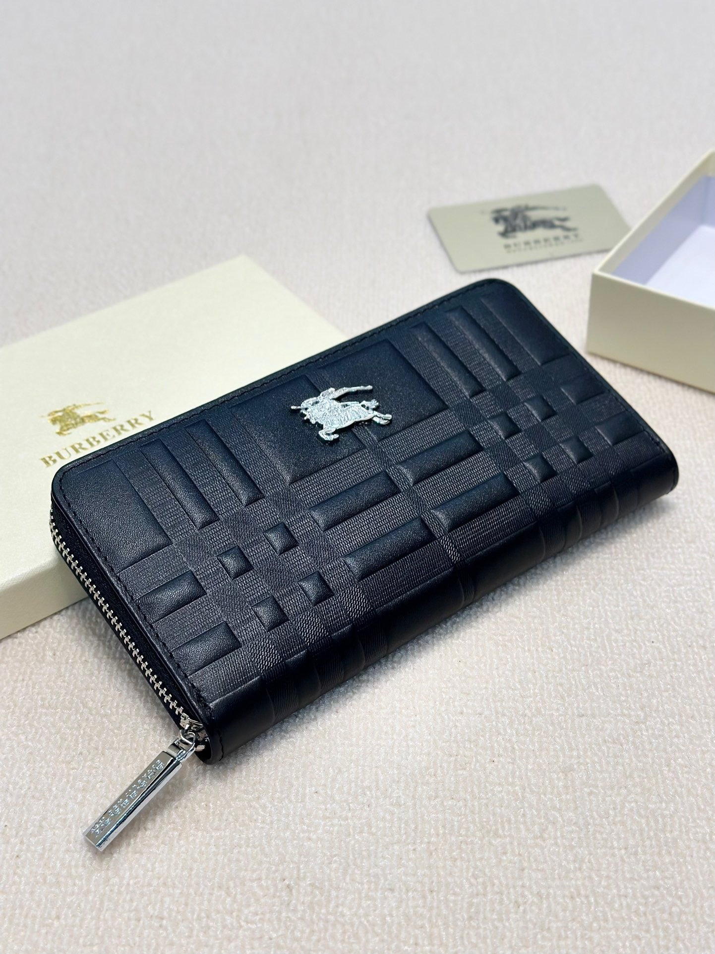 Men’s Leather Continental Zip Clutch - Textured Check Pattern Organizer Wallet