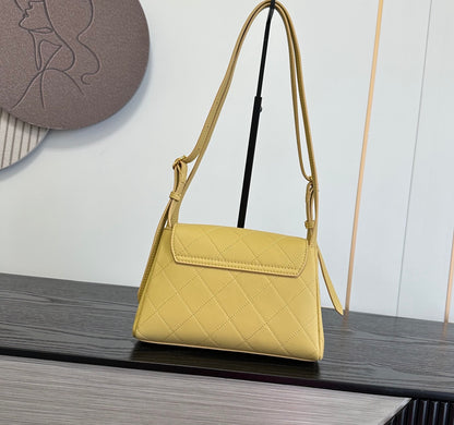 Retro Leather Flap Handbag - Women’s Adjustable Shoulder Bag