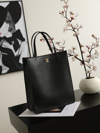 Women’s Vertical Leather Tote Bag - Gold Chain Handle Top-Handle Shoulder Purse